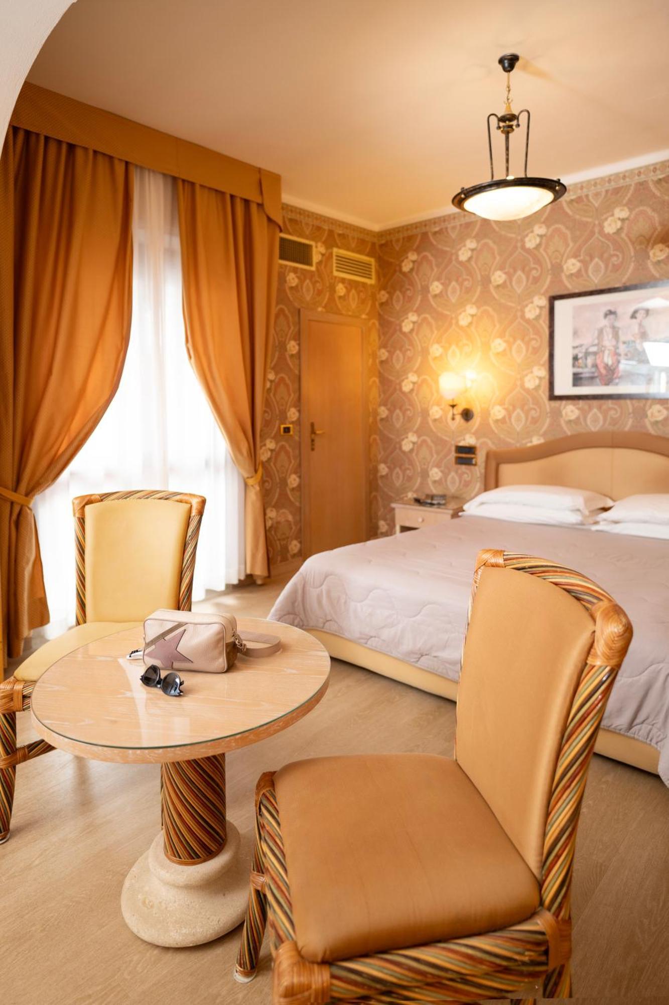 Hotel Promenade Montesilvano Marina Εξωτερικό φωτογραφία